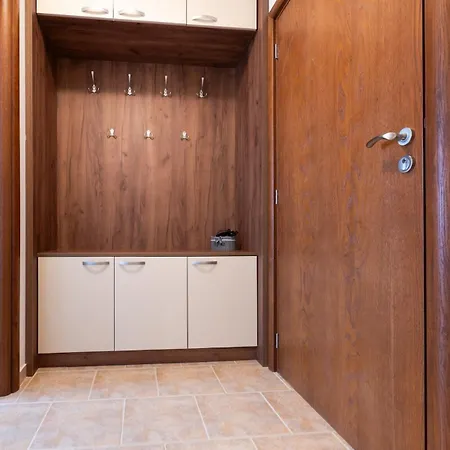 Pirin Sense Mountain Escape - - Free Parking